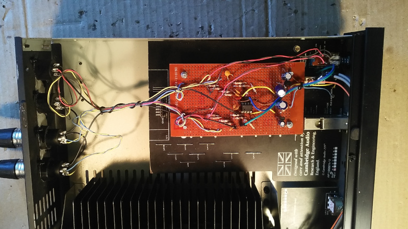 Top view of new input ampifier, constructed on Veroboard.